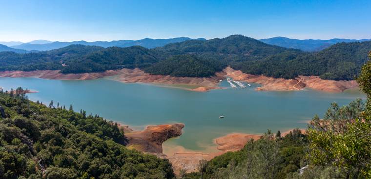 Fotolia_70964224-lakeshasta_760x367_0